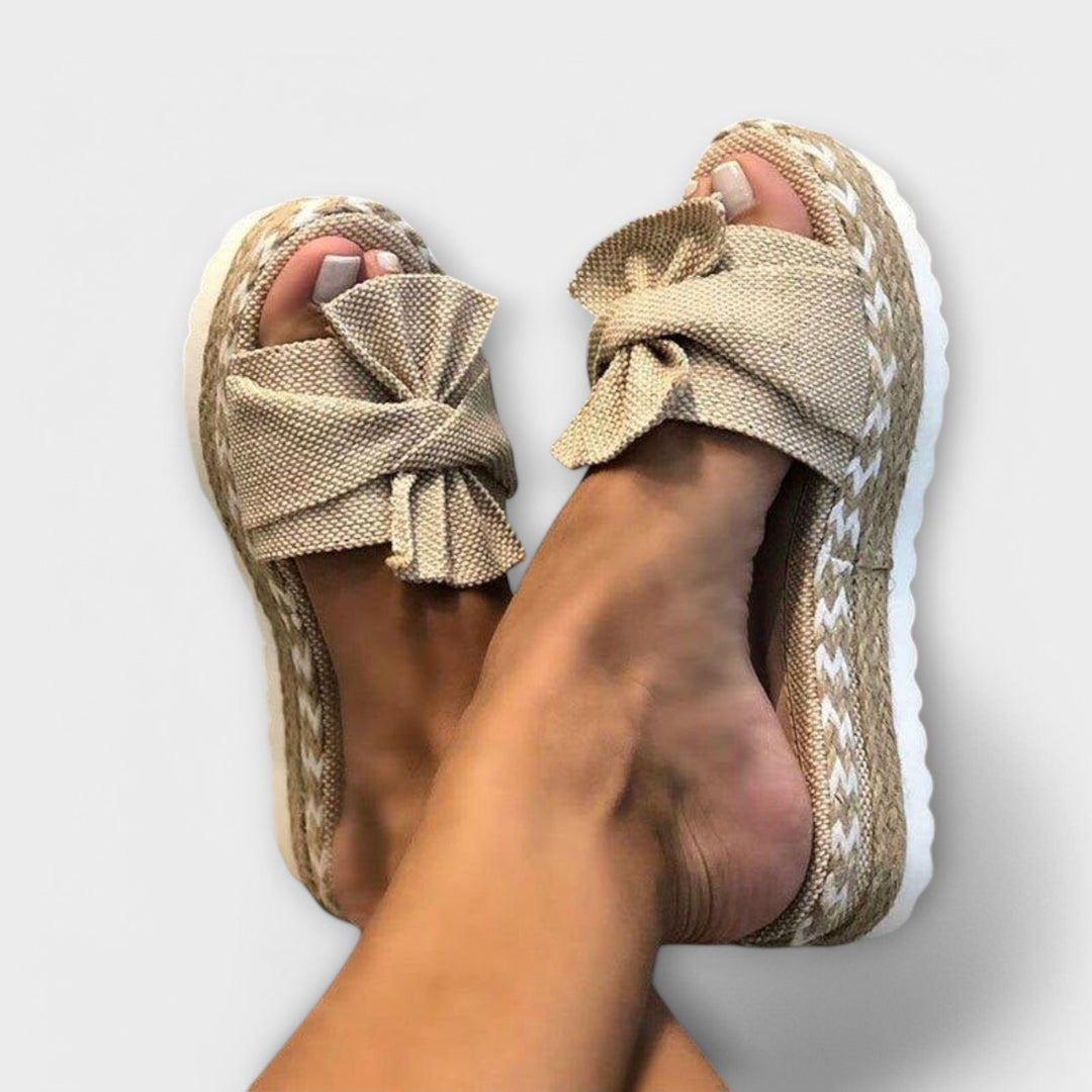 Isadora – ortopedické sandály s mašlí