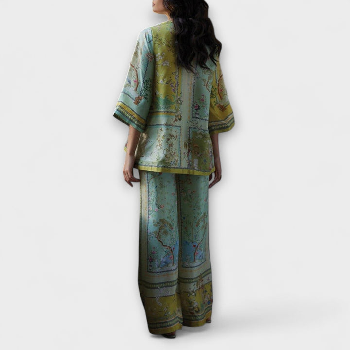 Maria - Set of digital prints with trumpet sleeves