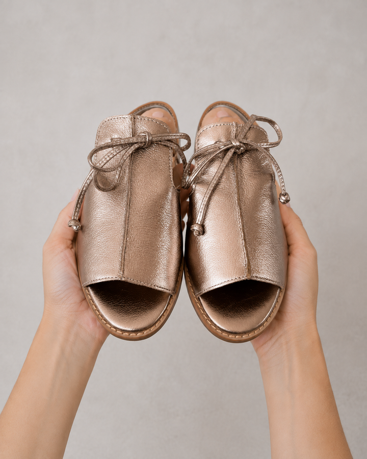 Zofia | LILLIANA – KOŽENÉ SANDÁLY S PÁSKEM